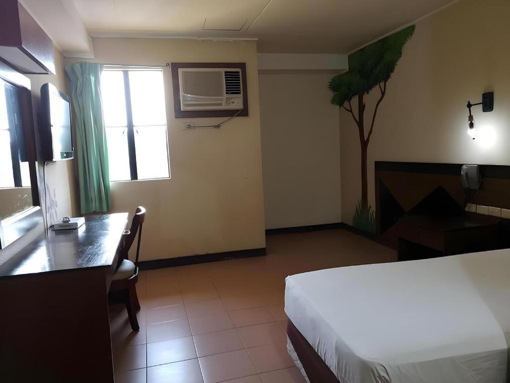 Country Village Hotel Cagayan de Oro Exterior photo
